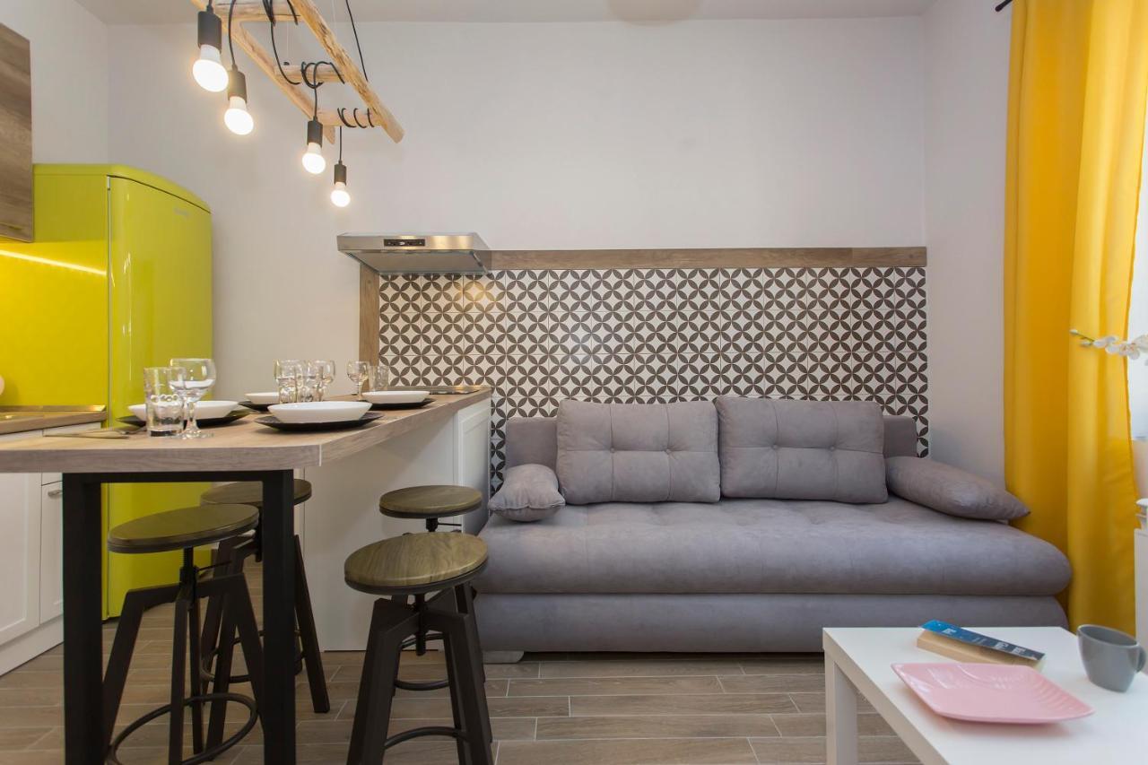 Sunny And Modern 1Bdr Apartment In The Center Sofia Exterior photo