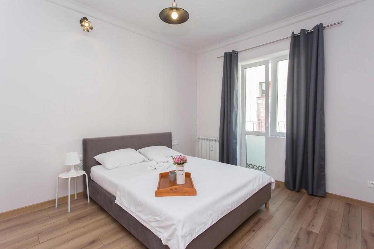 Sunny And Modern 1Bdr Apartment In The Center Sofia Exterior photo